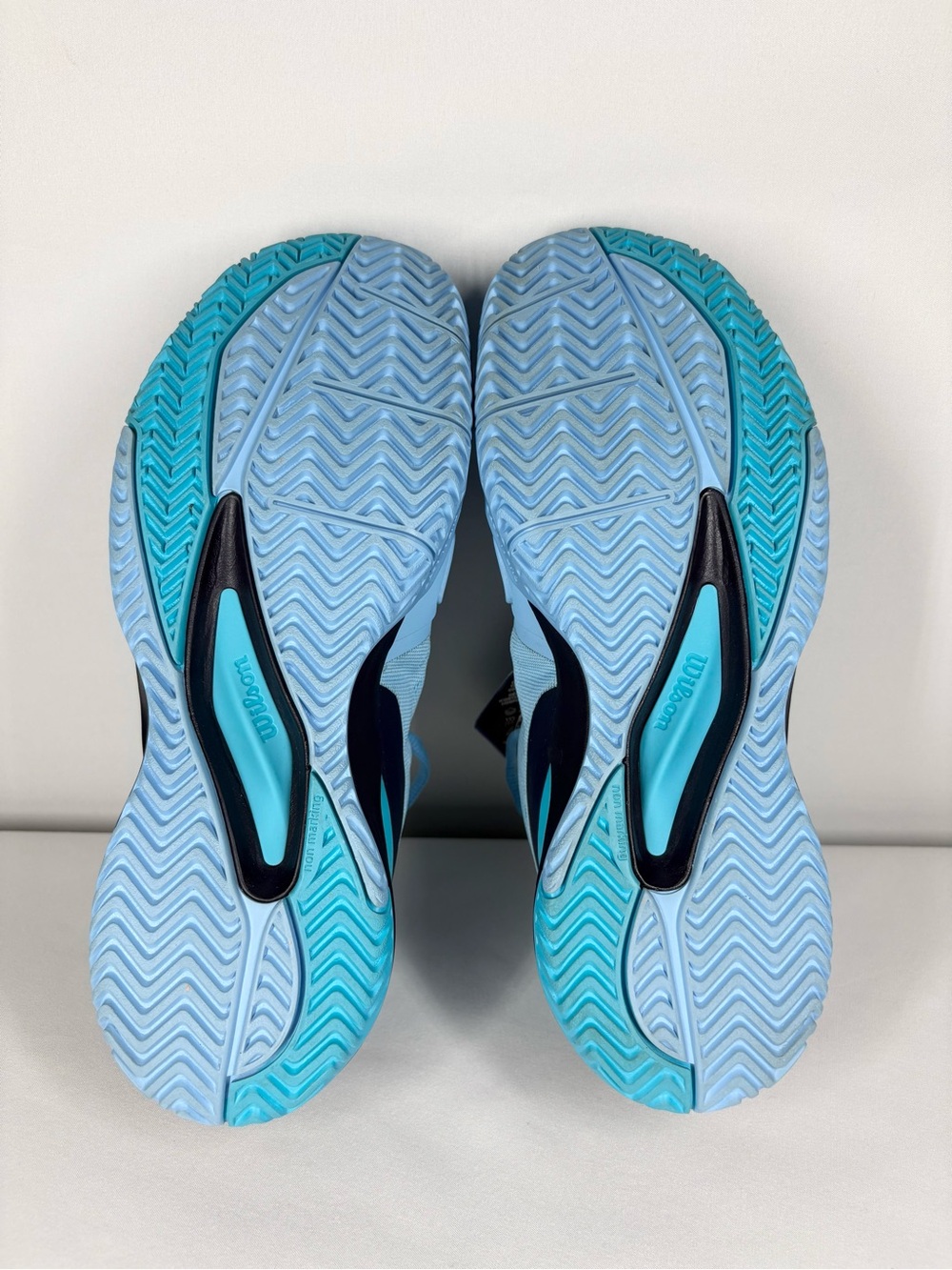 Like New Wilson Rush Pro 3.0 Women’s Tennis Shoe. Light Blue. Size 7.5 - Picture 12 of 13